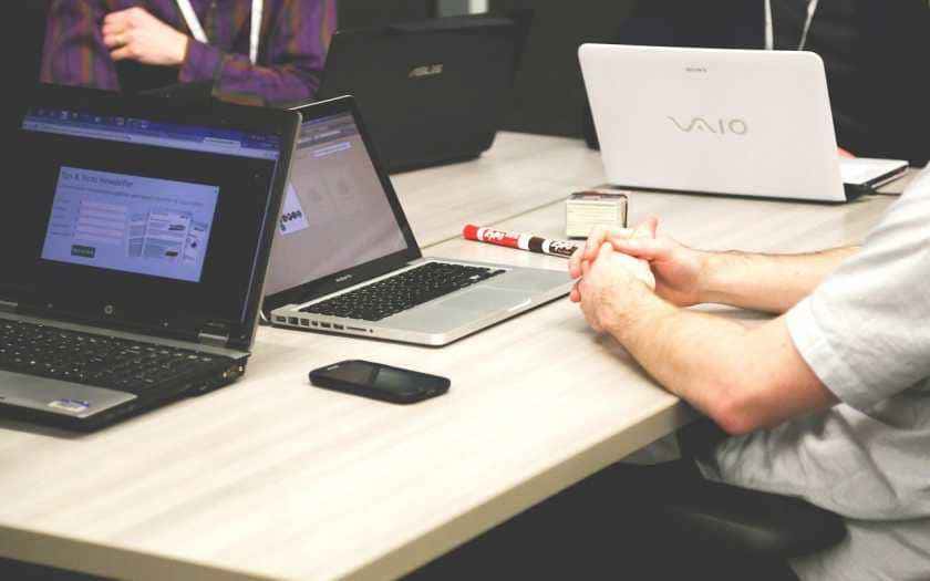 A empresa pode obrigar um funcionário a fazer hora extra