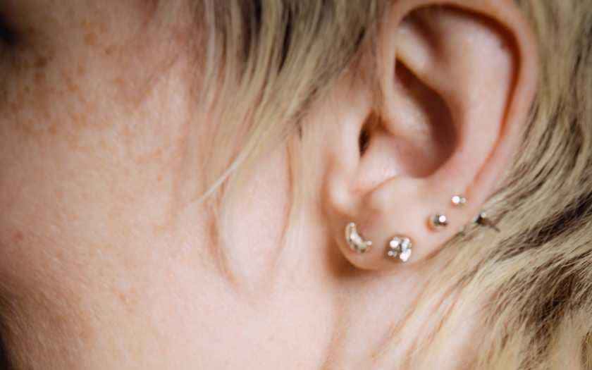 Piercing na orelha