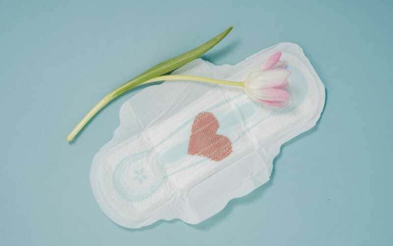 como fazer a menstruação descer em 30 minutos