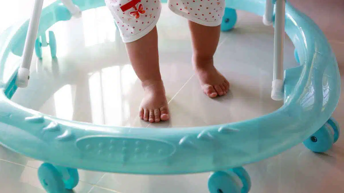 Qual o melhor andador para bebê de 6 meses