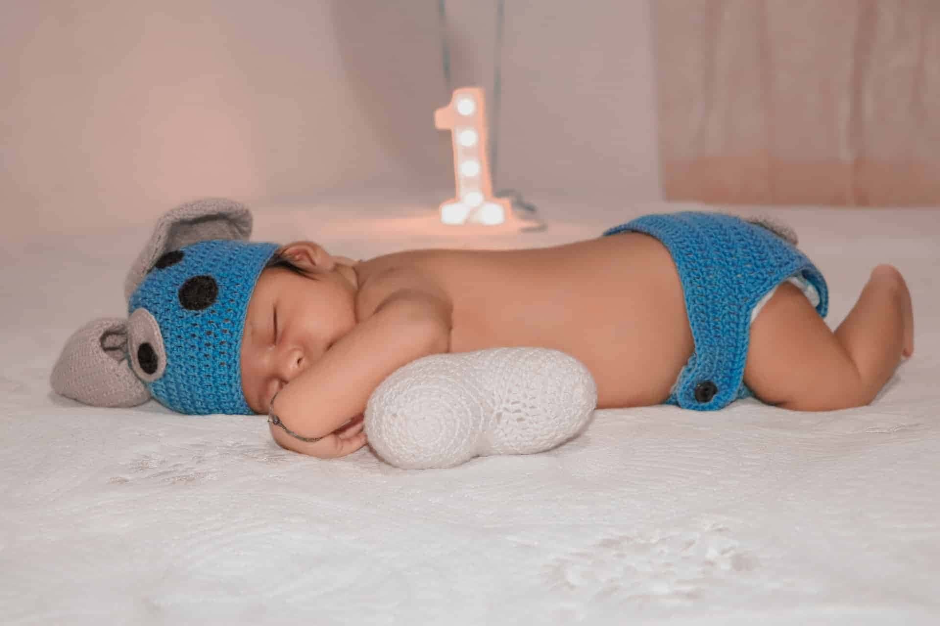 Bebê pode usar travesseiro para dormir Confira a verdade