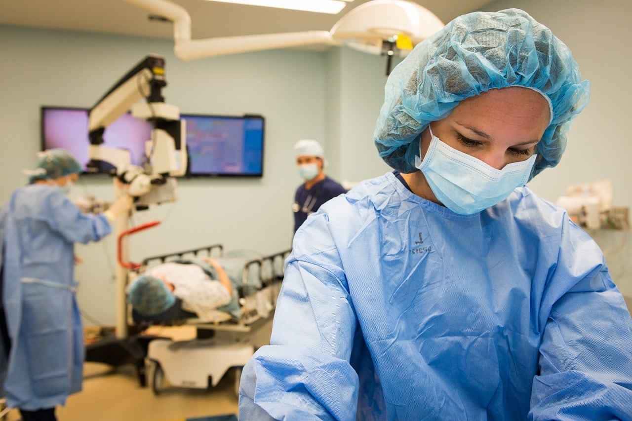 MULHERES podem conquistar importante CIRURGIA REPARADORA pelo SUS entenda
