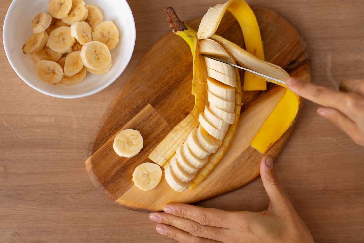 Casca de banana pode salvar seu jardim; aprenda como