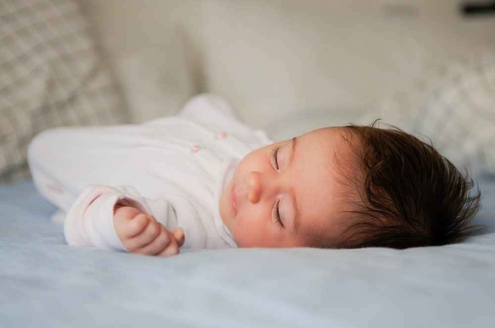 A Síndrome da Morte Súbita do Lactente é uma preocupação angustiante para pais de bebês, envolvendo mortes inesperadas e inexplicáveis de crianças saudáveis com menos de um ano.