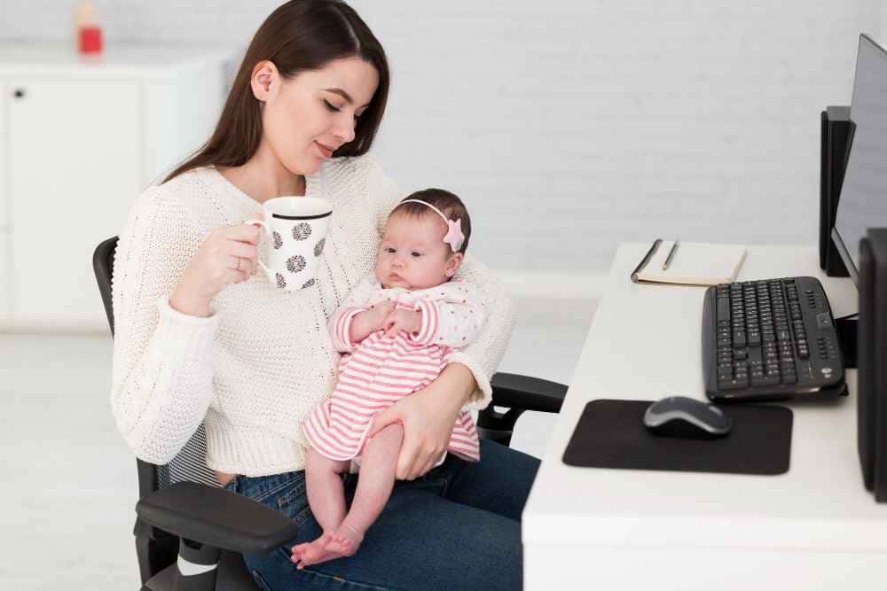 Levar filhos para o trabalho pode ser gerida com sucesso através do diálogo, planejamento e apoio eficaz por parte dos empregadores.