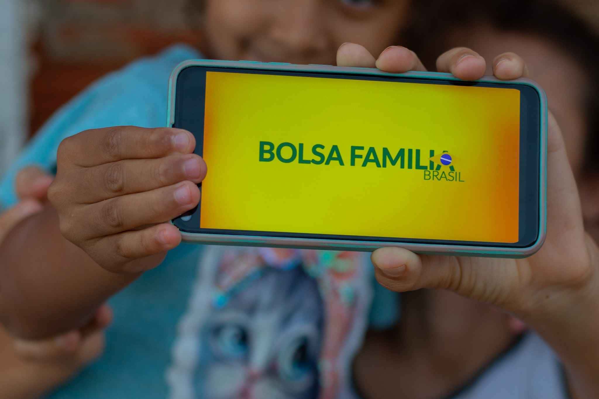 Quarta-feira (18) será ESPECIAL 5 benefícios caem na conta dos brasileiros
