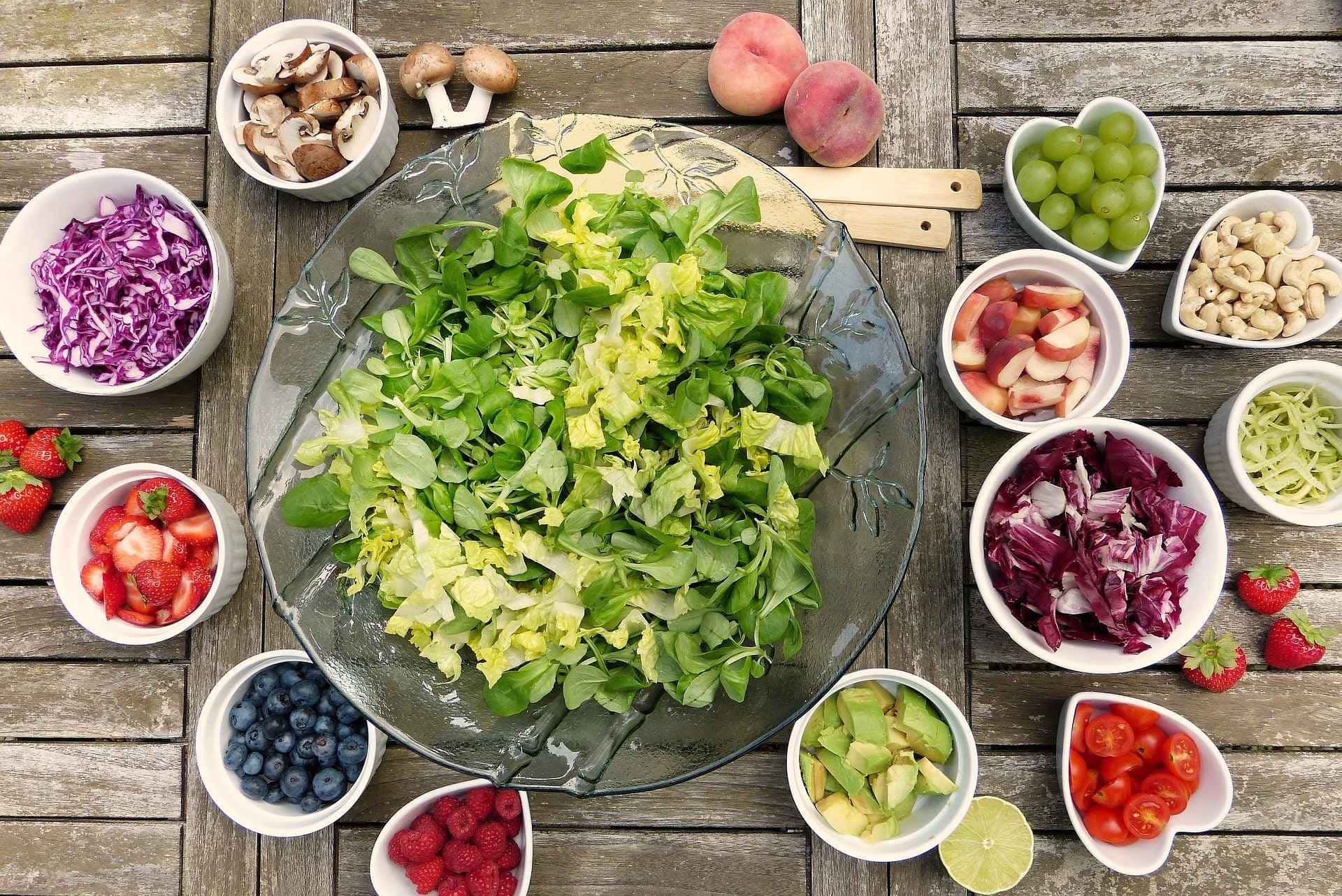 Confira estes alimentos que podem ser perigosos para os bebês.