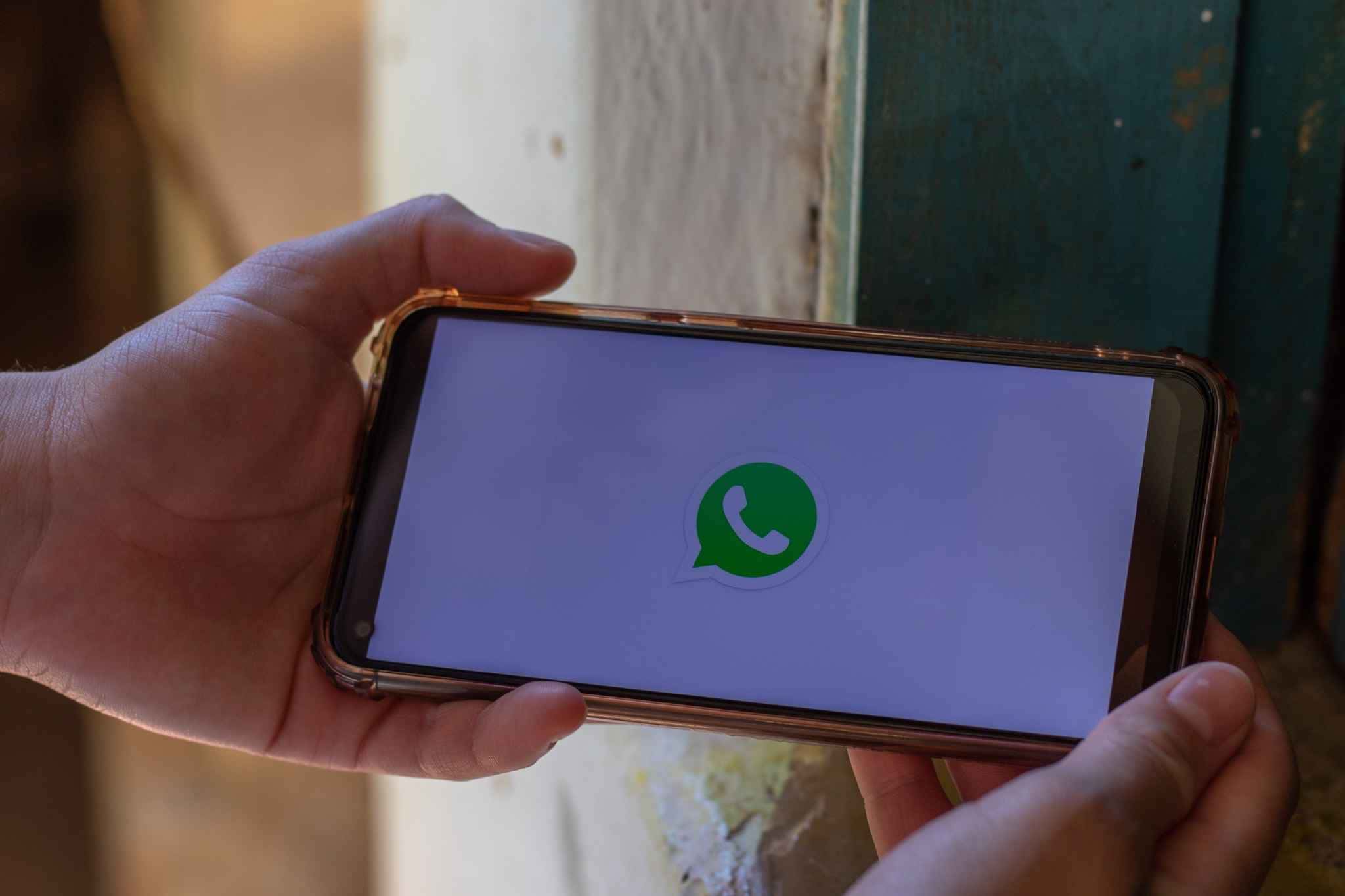 Transforme o WhatsApp do seu jeito customizando a fonte assim