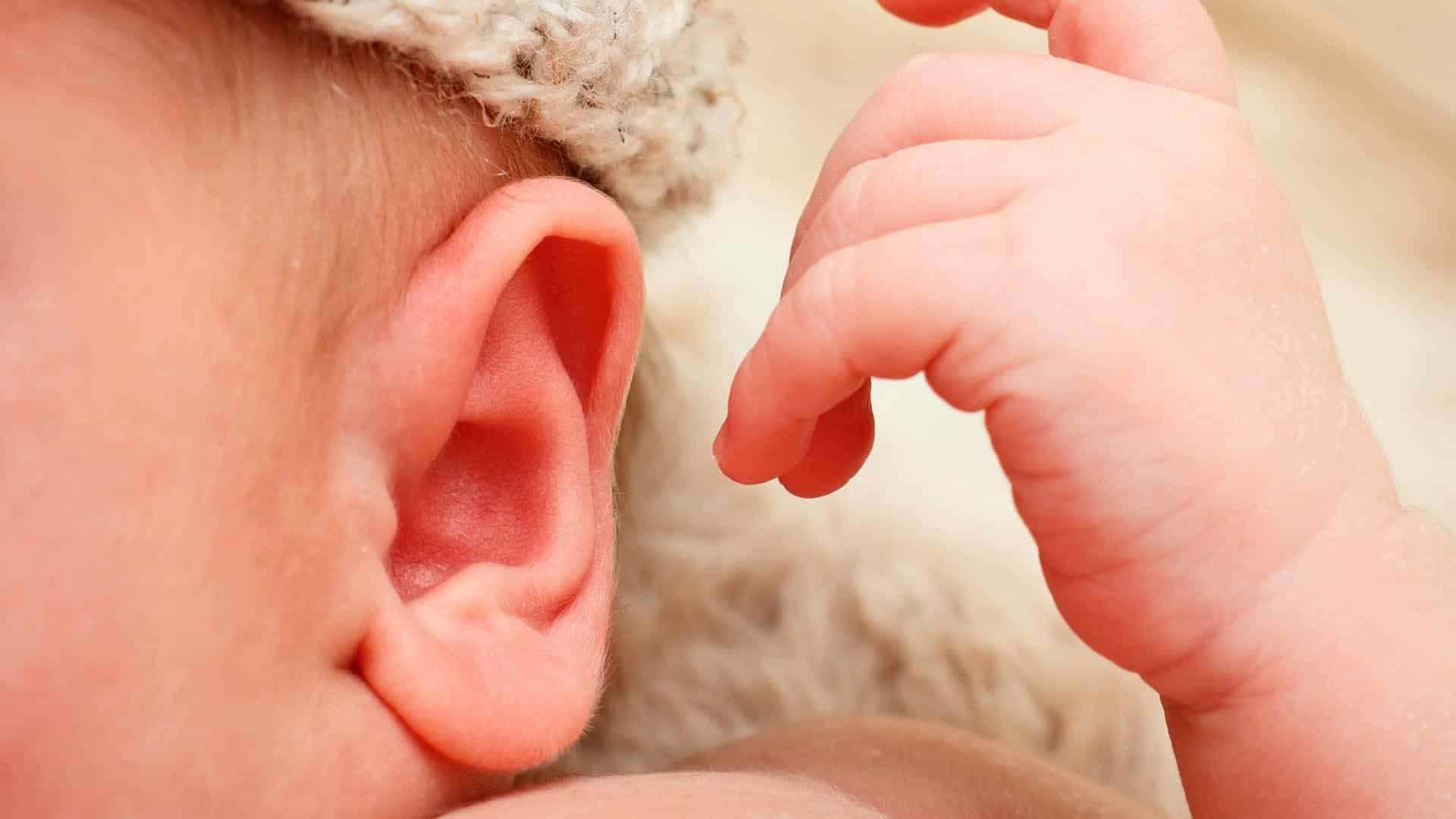 Conflito familiar explosivo: Mãe proíbe cunhada de cuidar da filha após tratamento bizarro para infecção de ouvido. Confira!