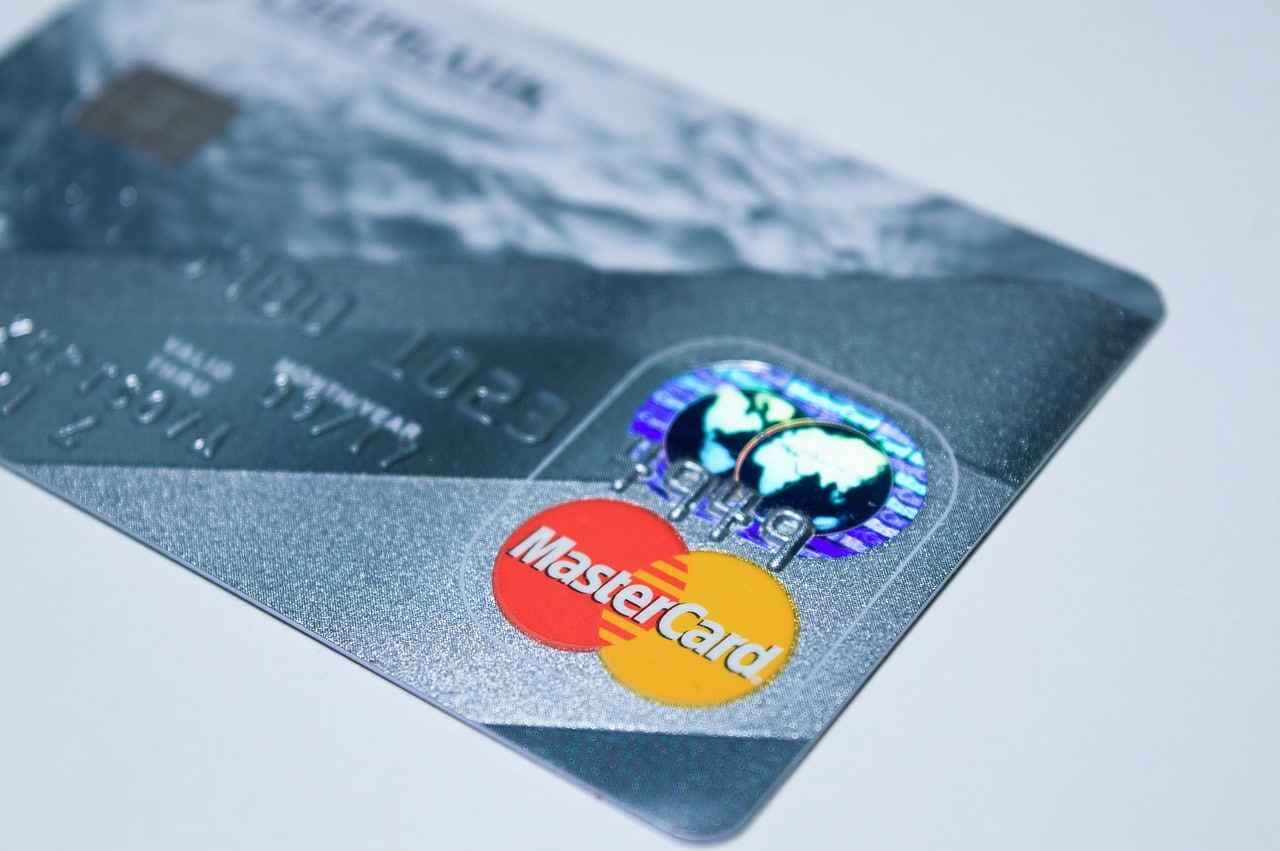 As titulares de cartão de crédito da bandeira Mastercard agora têm a chance de impulsionar seus ganhos financeiros.
