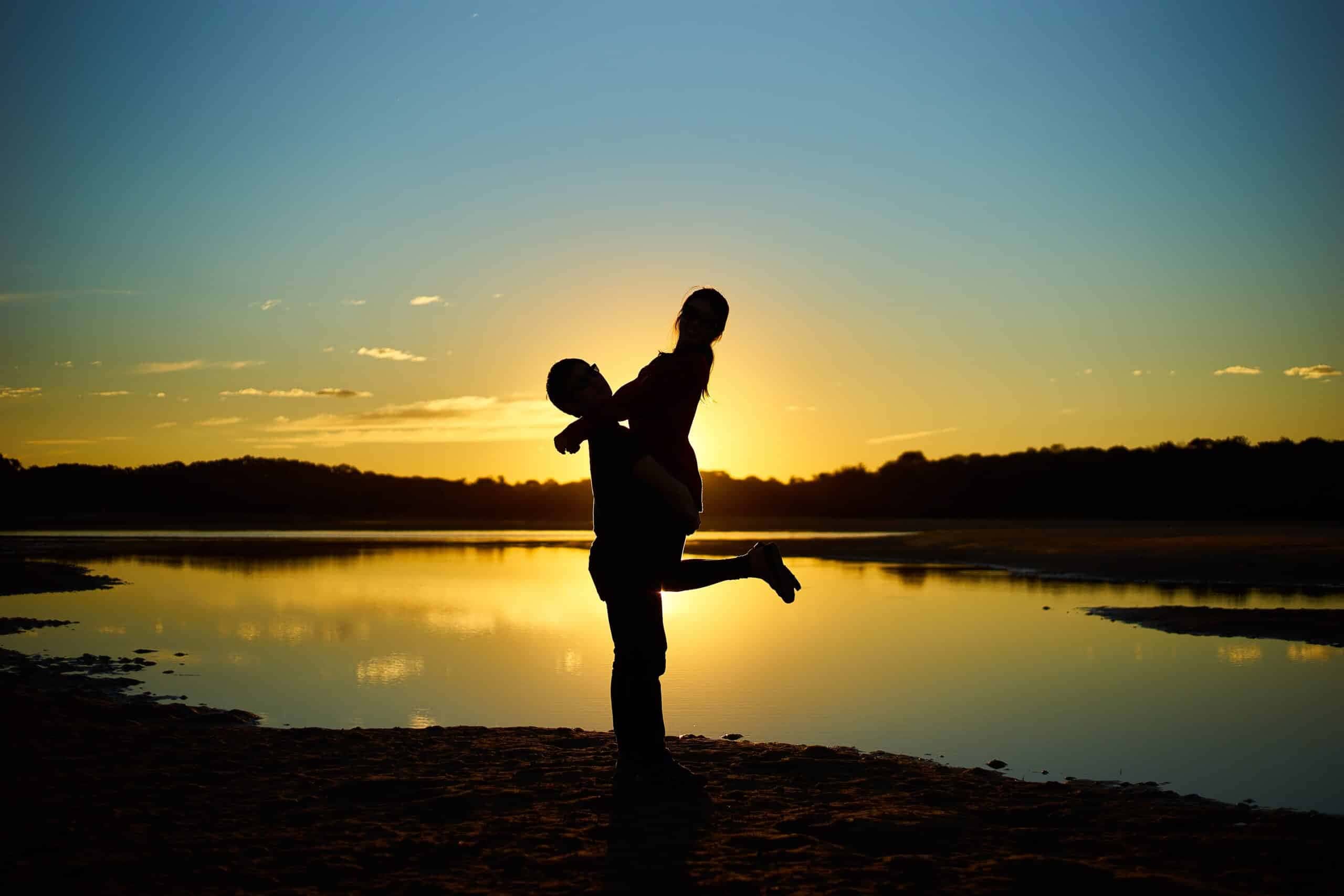 O poder transformador do amor se manifesta particularmente em certos signos.