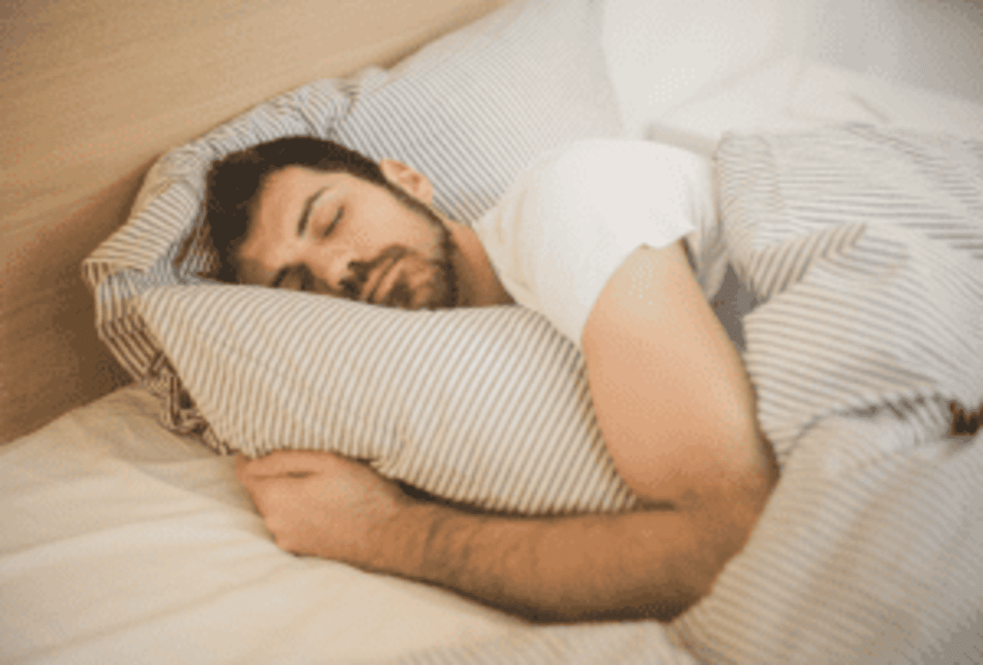 Difícil dormir no calor? veja o que esse casal aprontou no TikTok