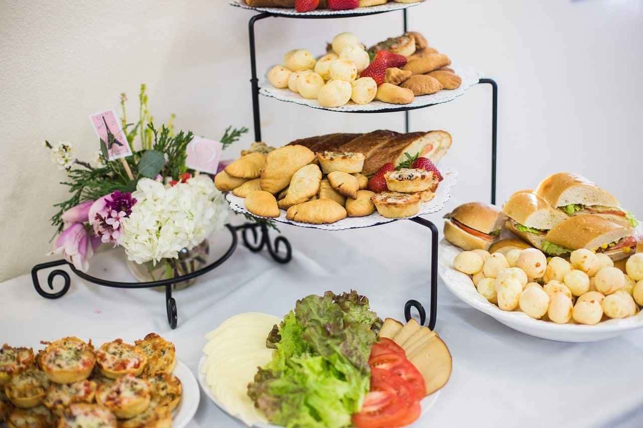 Desmistificando os "vilões" alimentares: descubra como certos alimentos, quando consumidos com moderação, oferecem benefícios à saúde. 