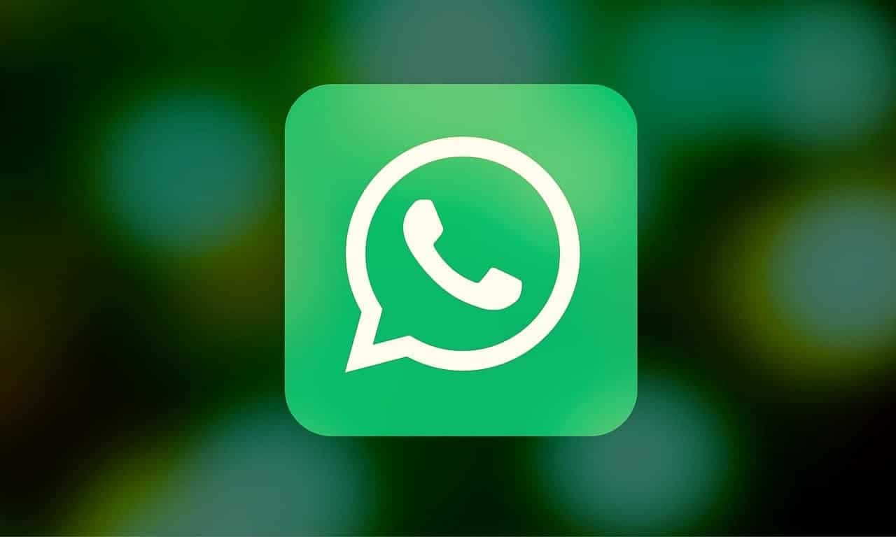 Destaca-se a necessidade crucial de manter o aplicativo atualizado, enfatizando benefícios como segurança aprimorada e novas funcionalidades. Um guia passo a passo para usuários de Android e iPhone é fornecido, garantindo uma conexão virtual segura e melhorada durante as celebrações. Prepare-se para explorar inovações e assegurar uma experiência digital mais rica e protegida durante este período festivo.