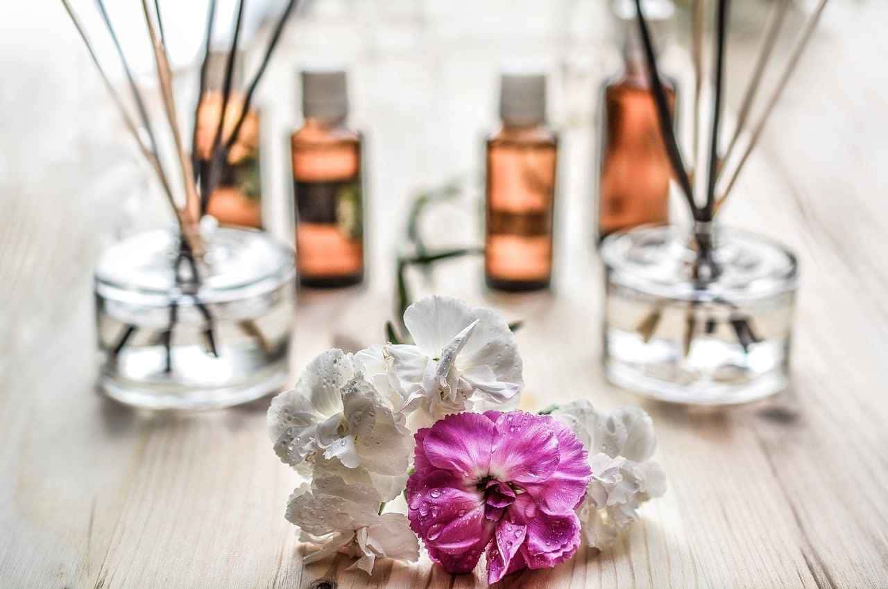 Descubra o poder dos aromas em casa com cinco truques simples.