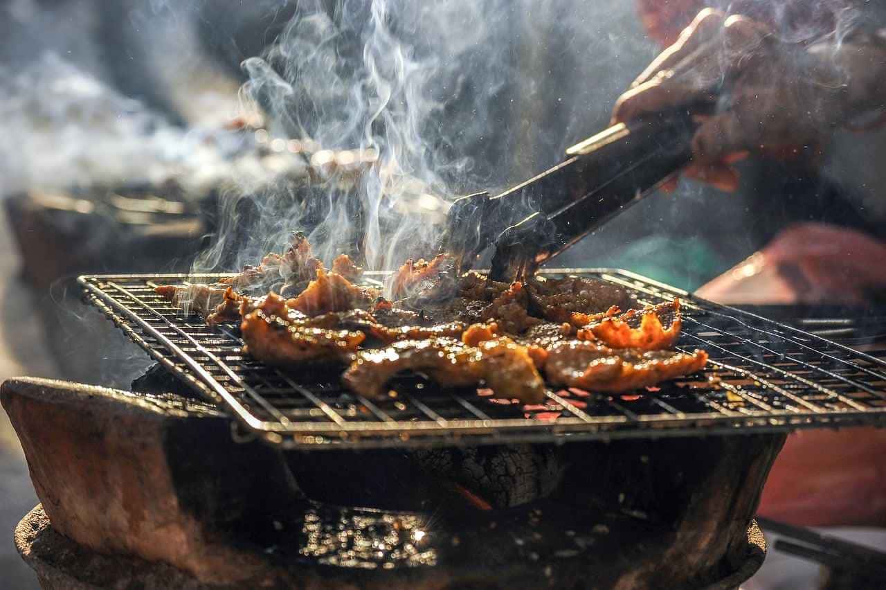 Descubra o segredo do churrasco perfeito: a inovação dos cubos de gelo na grelha. Transforme suas carnes, surpreenda seus convidados!