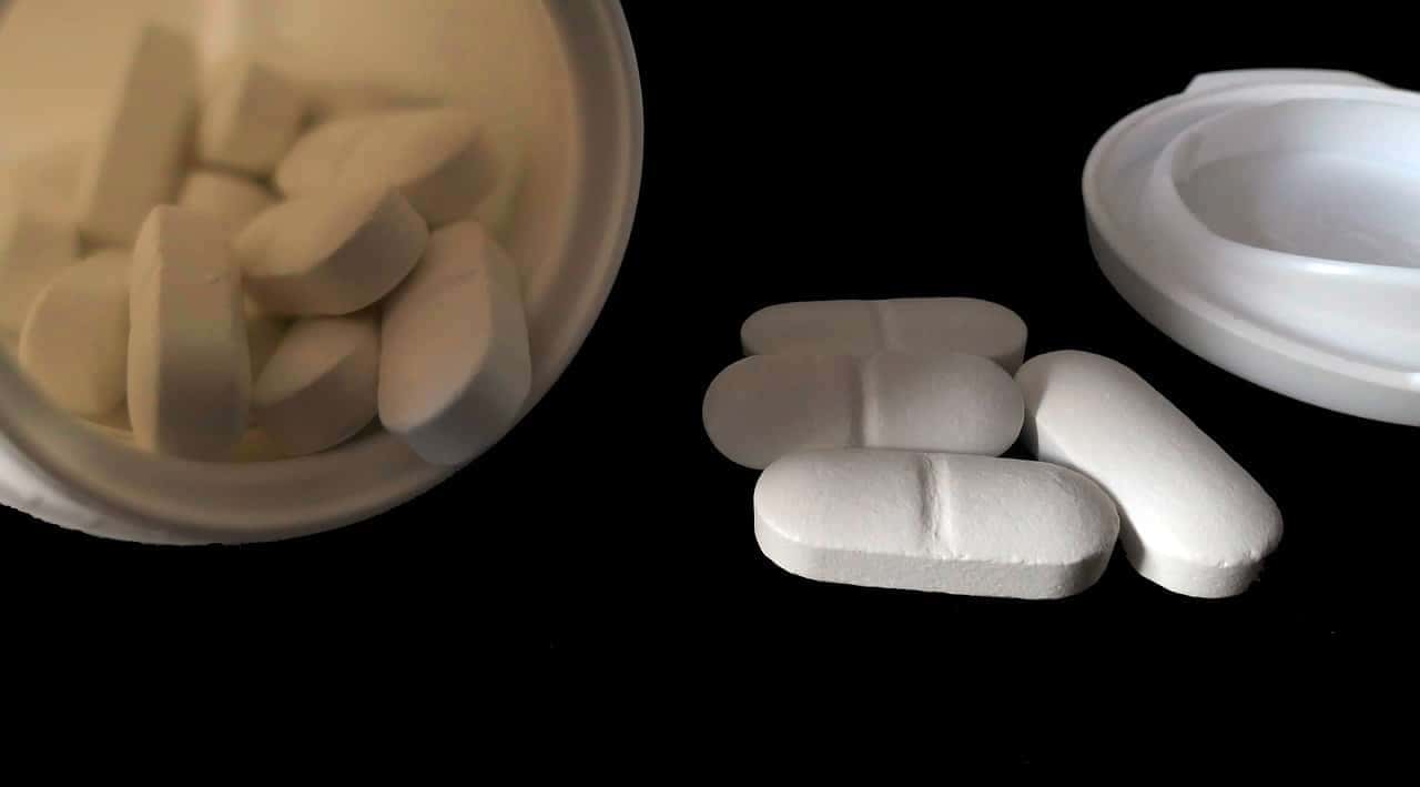 Uso inusitado de aspirina na lavanderia revela surpreendente potencial além do medicamentoso! Confira