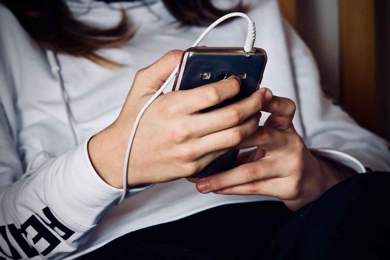 Ao enfrentar o pesadelo de ter um celular roubado, a perda de fotos e vídeos pessoais torna-se uma preocupação real para muitos usuários.