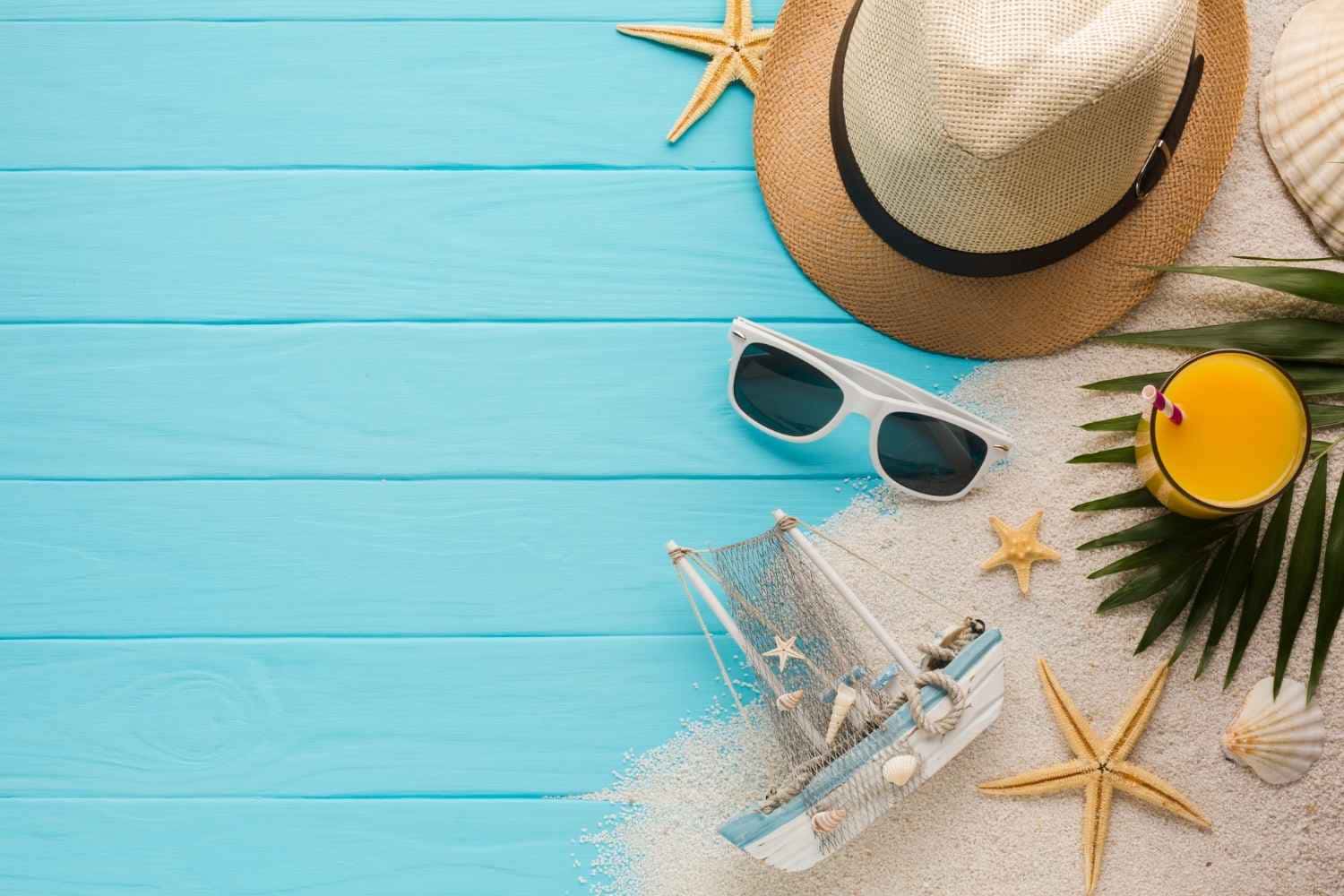 No período de férias escolares, proporcionar uma rotina organizada e envolvente para as crianças durante o verão pode ser um desafio para os pais.