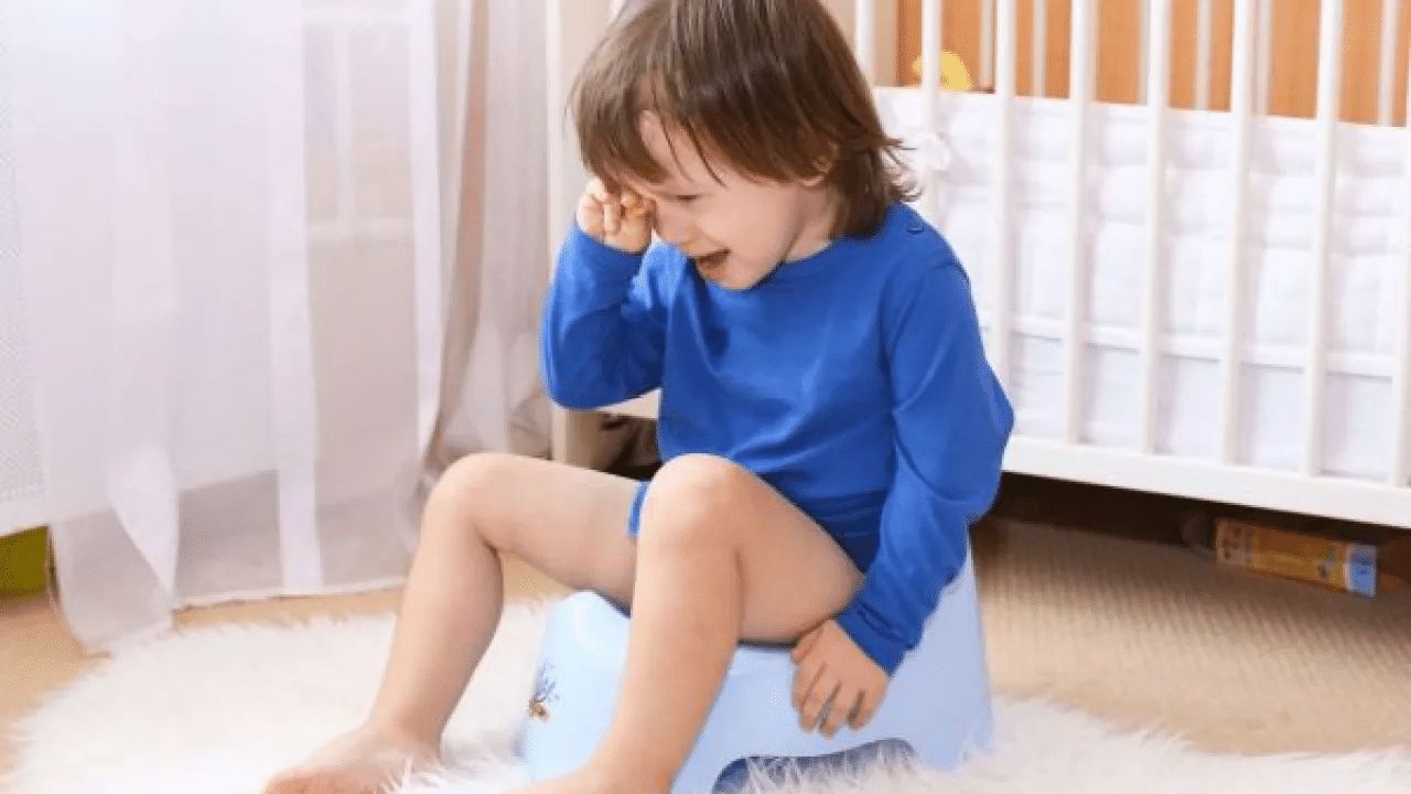 Sinais da encoprese infantil: Descubra suas causas e explore tratamentos para superar esse desafio com eficácia.
