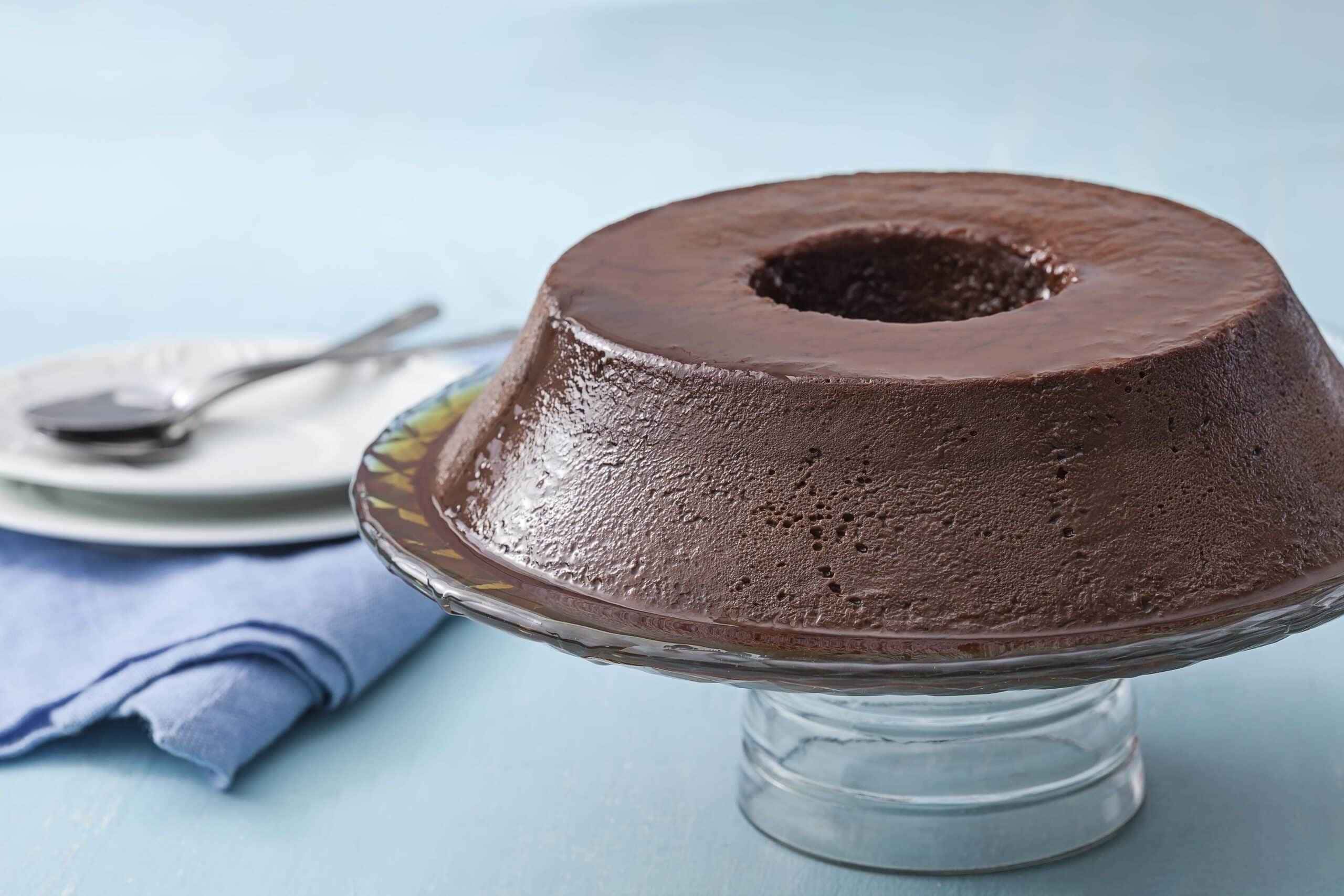 Sem desculpas! Pudim de chocolate para fazer AGORA com 2 ingredientes