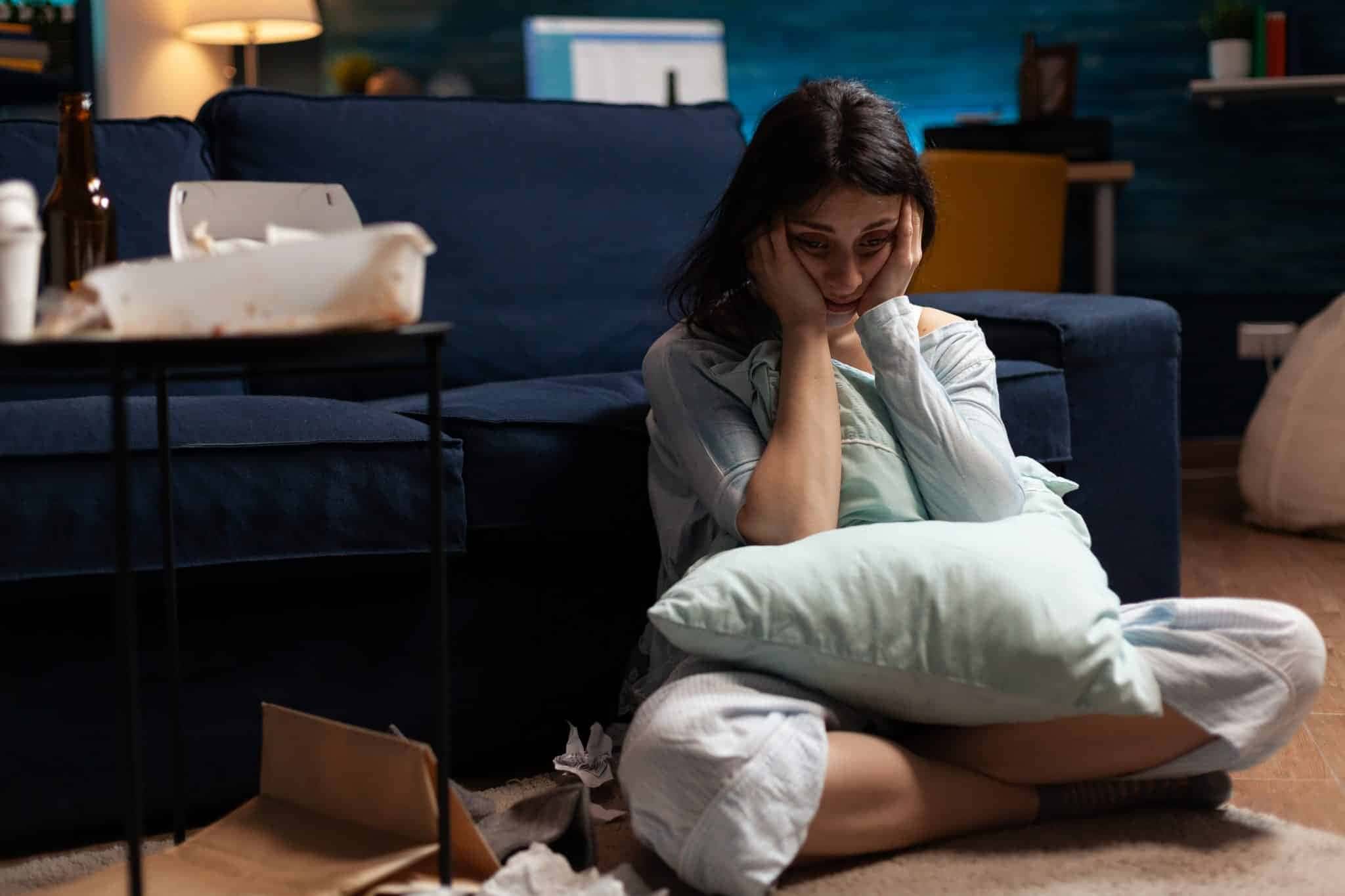 Mães solo: Lutando sobrecarregadas contra transtornos de saúde mental - Uma realidade que precisa de atenção urgente!