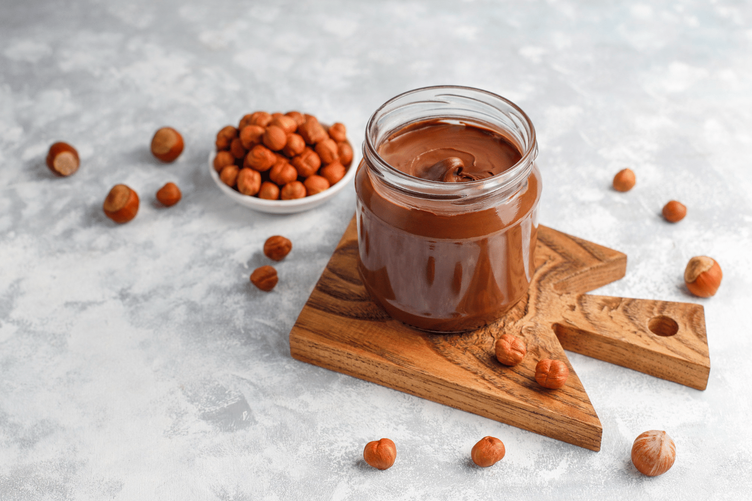 Transforme momentos simples em lembranças deliciosas com Nutella caseira! Surpreenda família e amigos com o sabor irresistível.