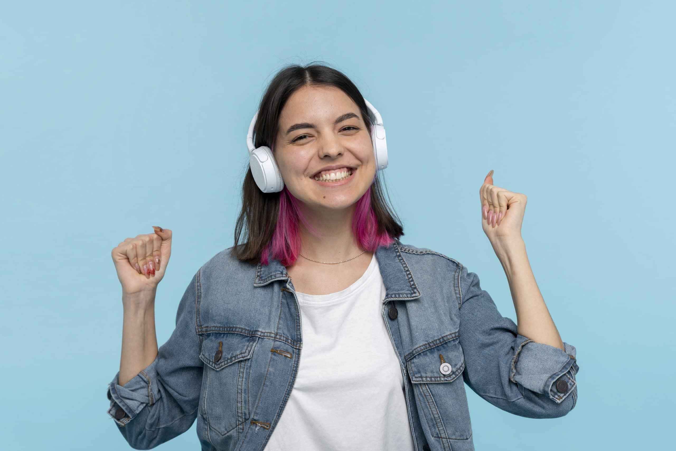 Confira os perigos dos fones de ouvido para adolescentes.