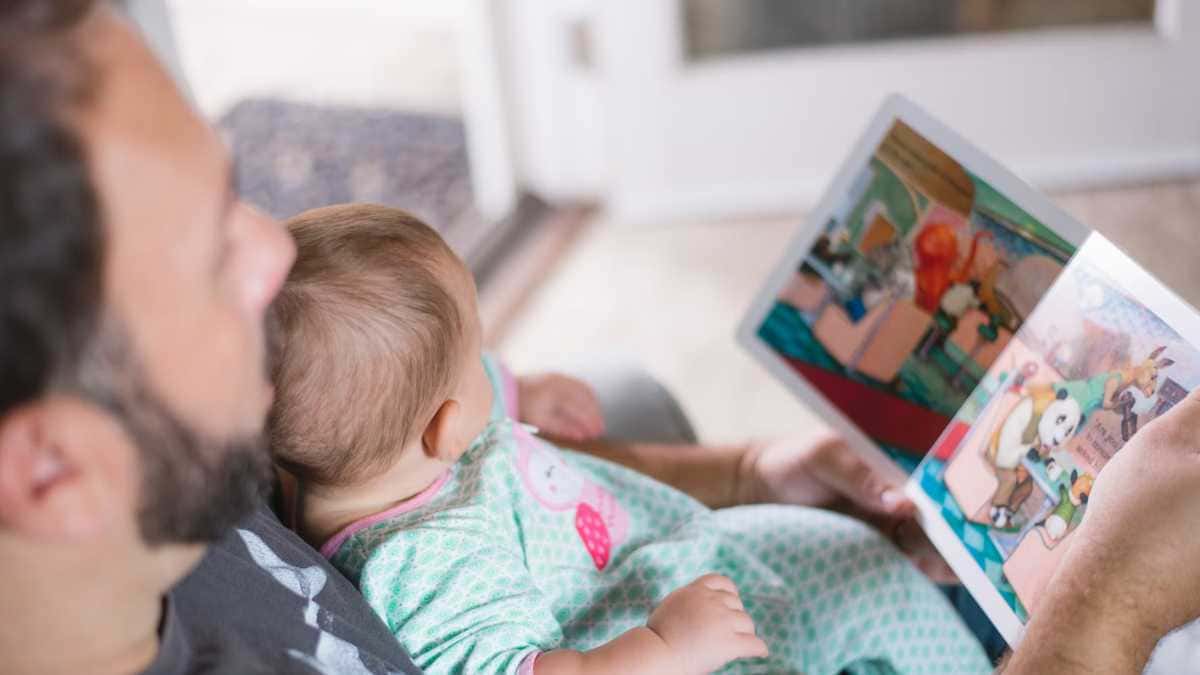 Contos relaxantes: como ajudar o seu bebé a adormecer com histórias mágicas