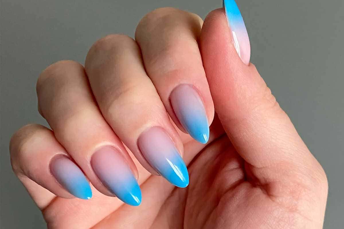 Efeito degradê nas unhas: Como Fazer em Casa com Facilidade
