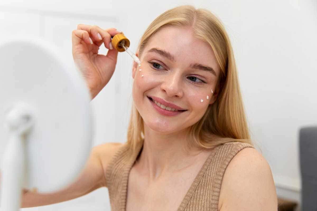 O que é microdosing de skincare e como ele pode transformar sua pele