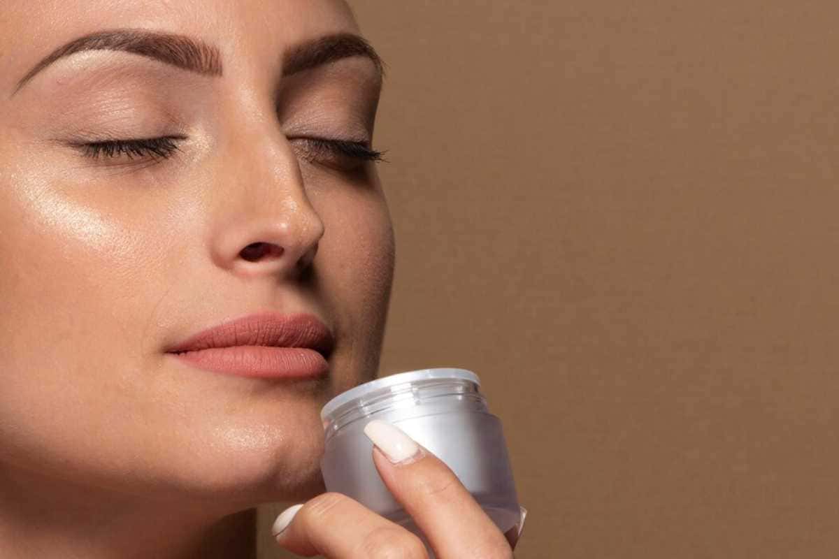O que é skin cycling e por que essa tendência está bombando no TikTok: Guia Completo