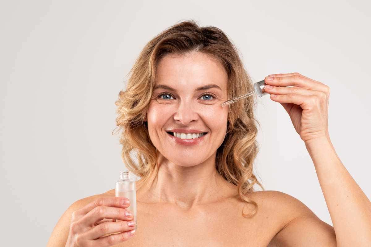O sérum facial anti-idade mais vendido do ano – funciona