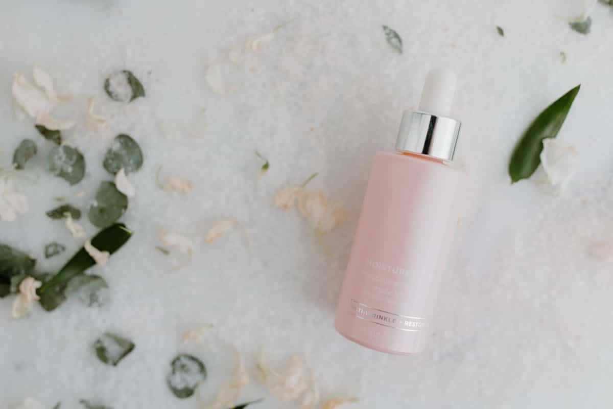 O sérum facial certo para cada faixa etária – descubra o ideal para você