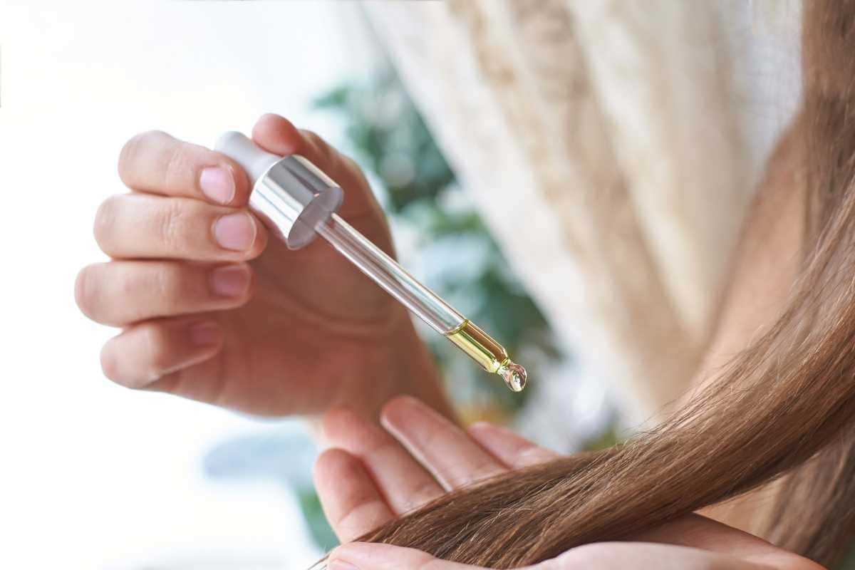 Óleos vegetais que realmente funcionam para hidratar os fios