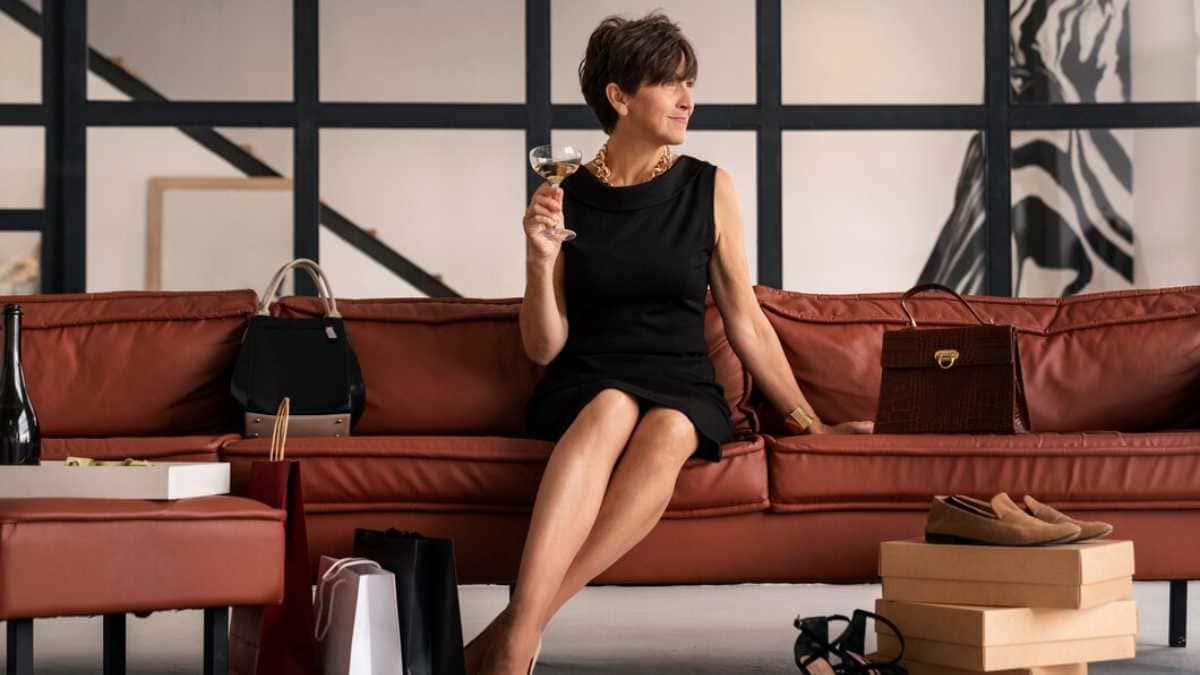 Quiet luxury: o que é e como adotar o estilo das milionárias discretas - Guia Essencial