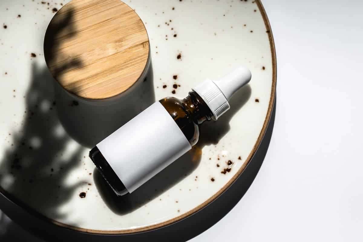 Sérum facial para quem tem pele sensível: qual escolher
