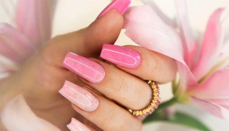 Unhas marmorizadas: truques para conseguir o efeito perfeito com facilidade