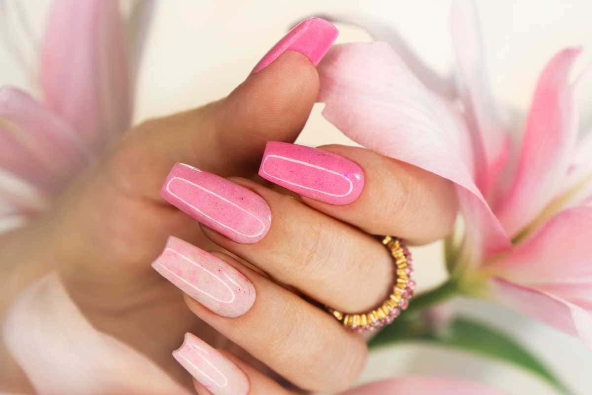 Unhas marmorizadas: truques para conseguir o efeito perfeito com facilidade