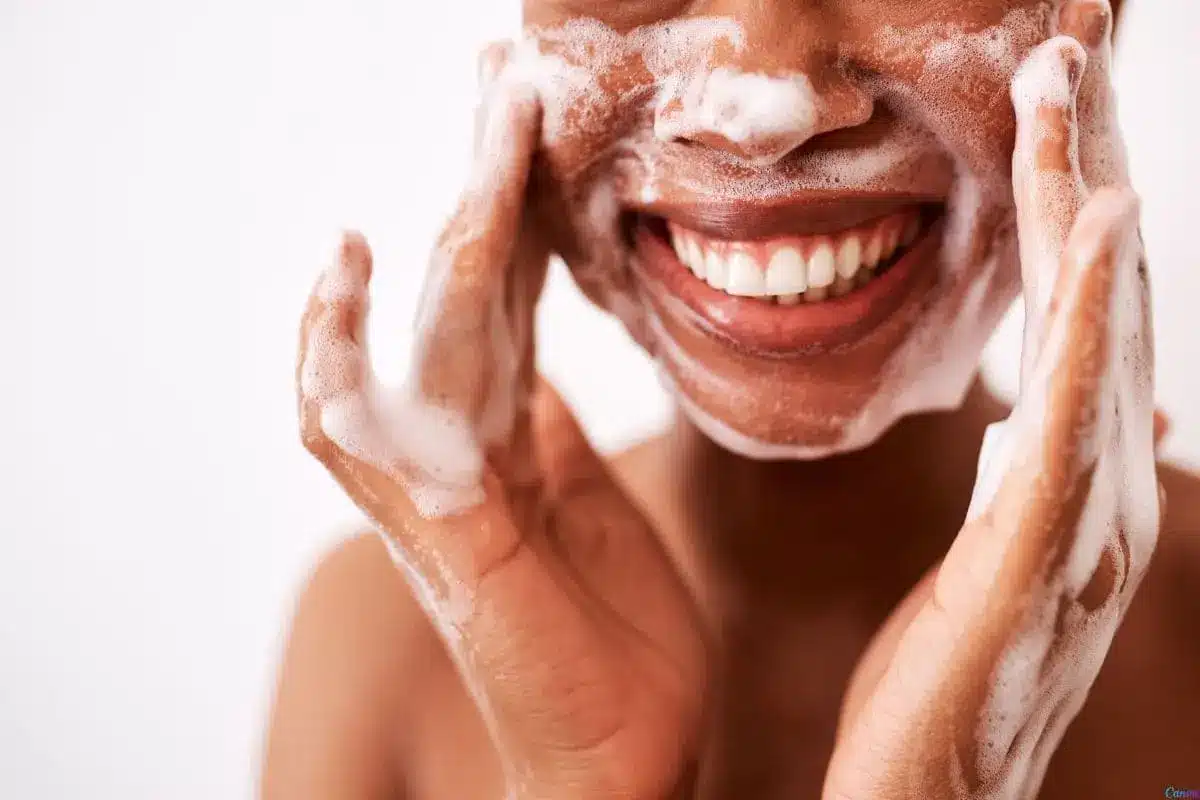 Como escolher o melhor sabonete facial para sua pele: guia completo para todos os tipos de pele