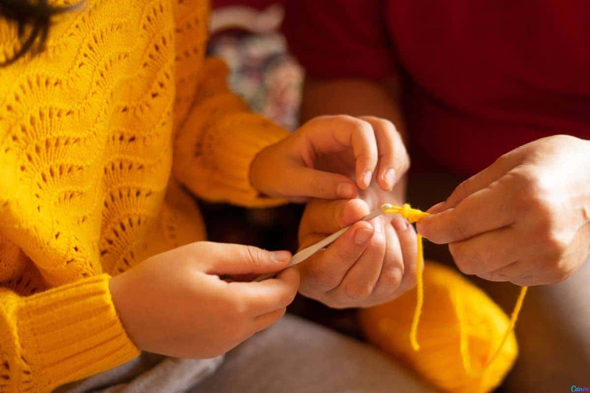 Crochê de luxo: como peças artesanais estão transformando a decoração moderna