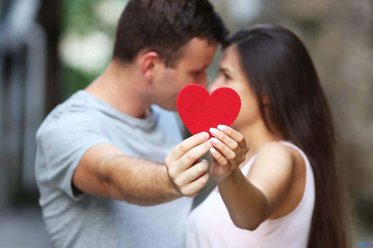 O que realmente importa para um relacionamento duradouro e feliz