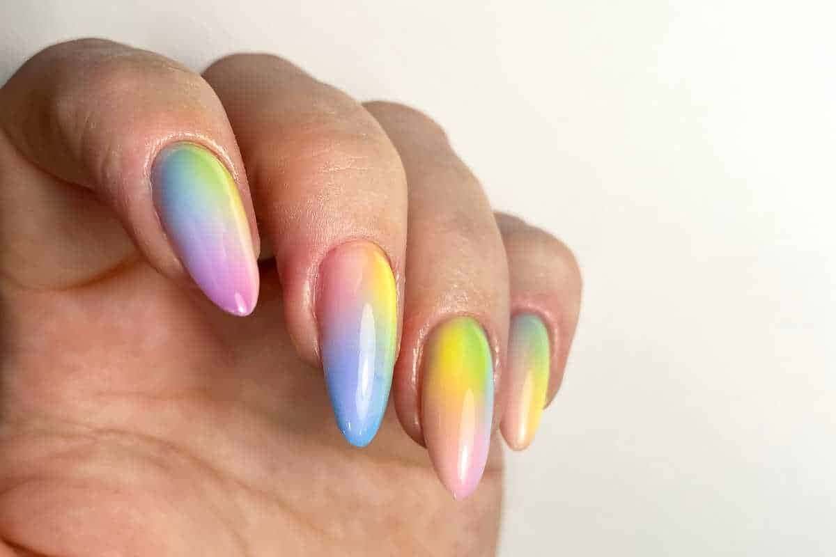 Unha de gel, acrílico ou fibra? Descubra qual é a melhor para você: Guia Completo