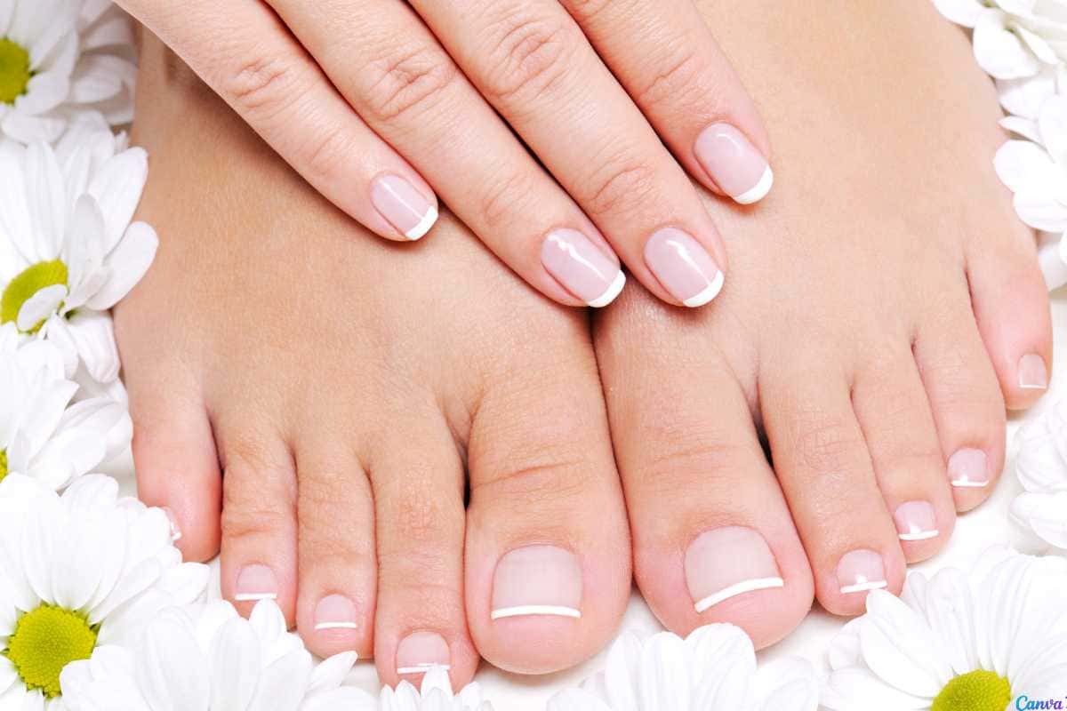 5 ideias de unhas delicadas e elegantes que estão fazendo sucesso nos pés
