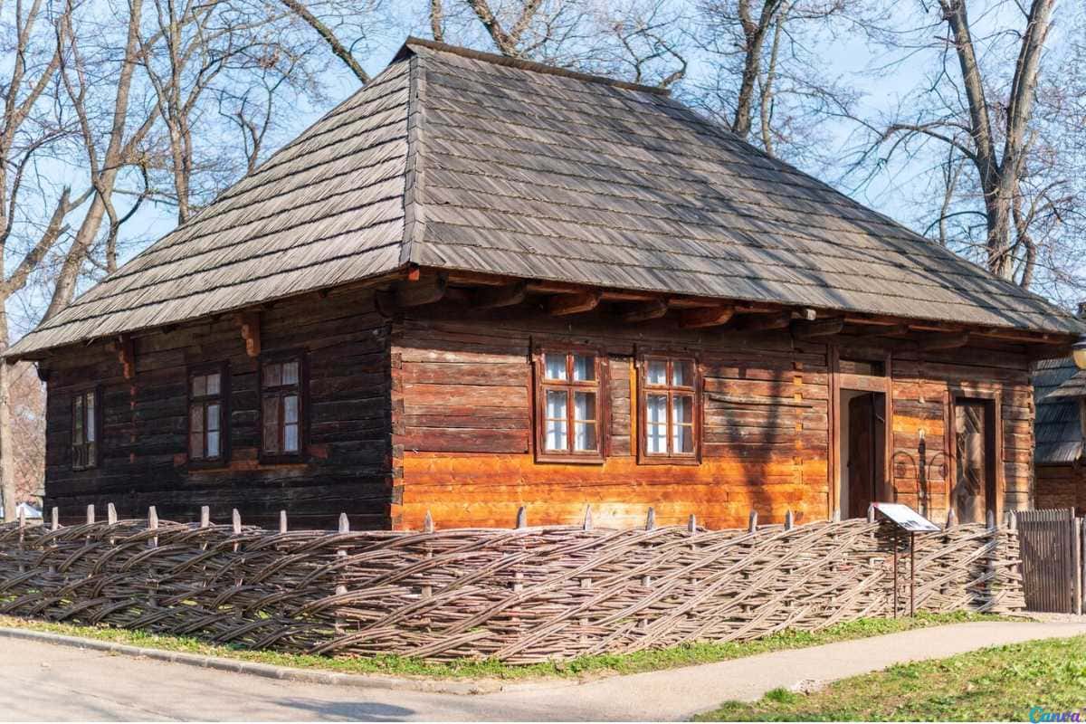 Casas rústicas simples e baratas: estilo acolhedor com construção acessível