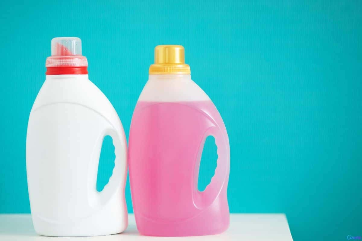 Essa dica com álcool e amaciante deixa a casa inteira cheirando por horas