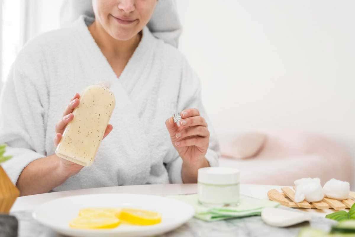 Essa receita caseira está viralizando como hidratação express para pele ressecada