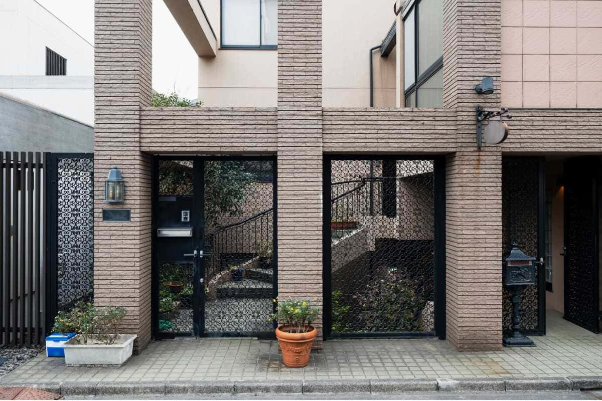 Funcionalidade, Estética e Segurança da Fachada de Muro