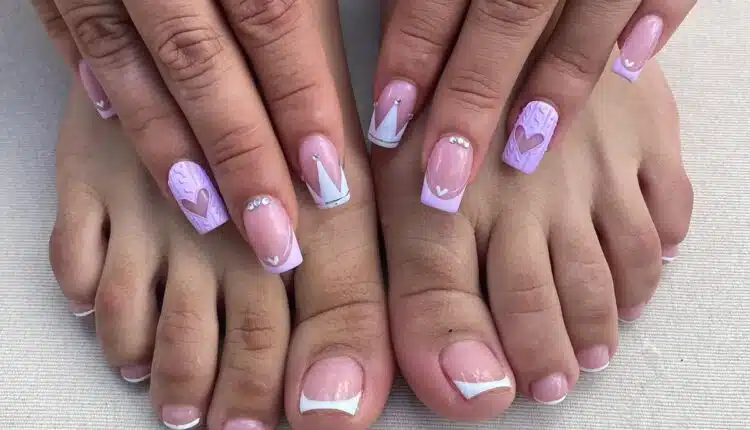 Inspiração de unhas simples: modelos delicados que combinam com qualquer ocasião