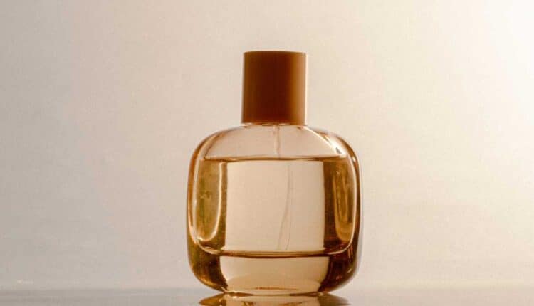 Perfume vencido faz mal? Saiba o que acontece se você continuar usando
